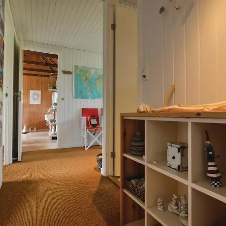 Σπίτι διακοπών Three-bedroom Holiday In *
