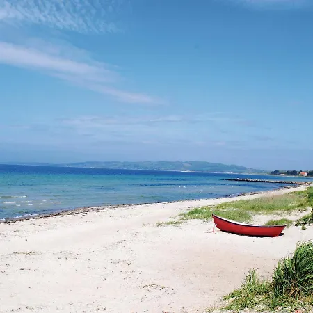 Σπίτι διακοπών Three-bedroom Holiday In Føllenslev