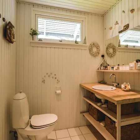 Three-bedroom Holiday In Σπίτι διακοπών *